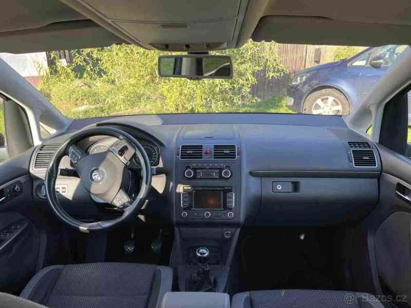 Volkswagen Touran 1,6   TDI 77kw 201 - foto 8