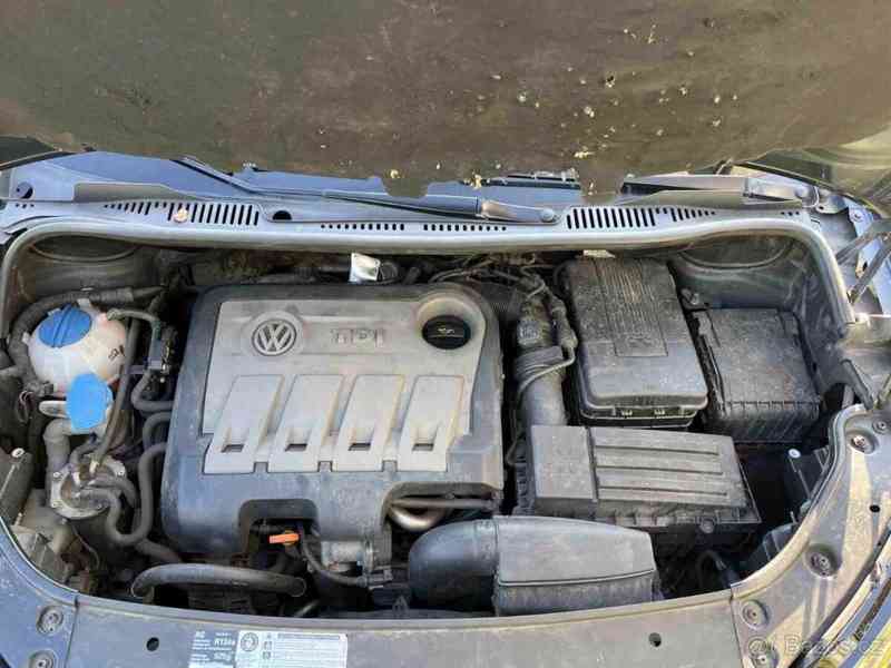 Volkswagen Touran 1,6   TDI 77kw 201 - foto 12