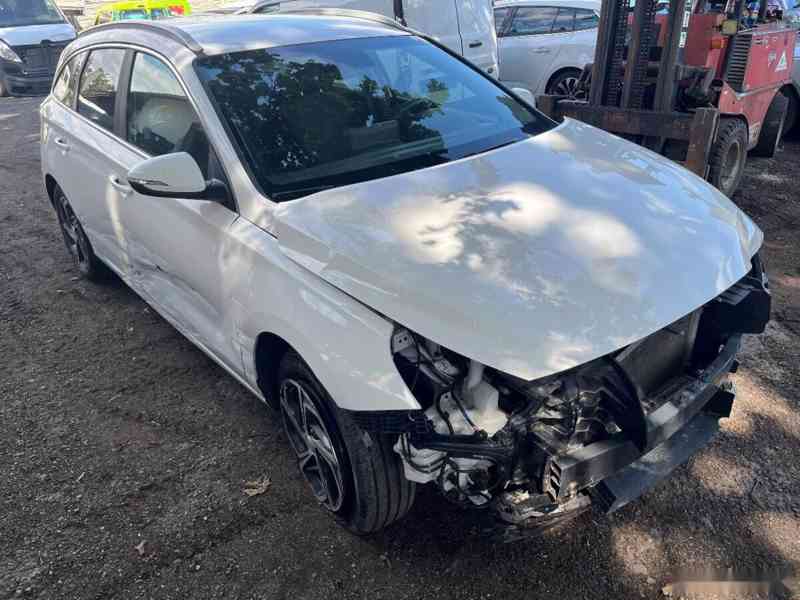Hyundai I30 1.0i 88kw rok 8.2022 - foto 1