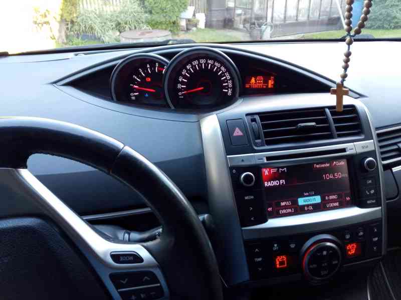 Toyota Verso facelift D.4-D - foto 4