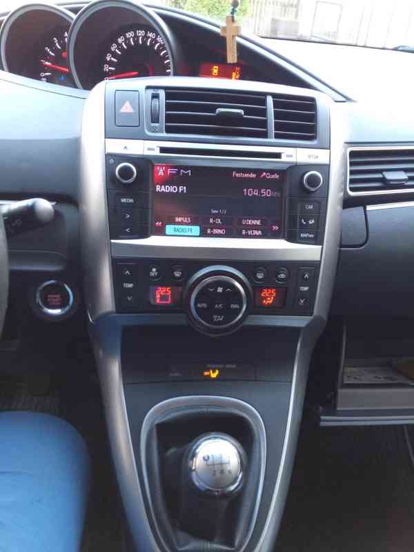Toyota Verso facelift D.4-D - foto 11