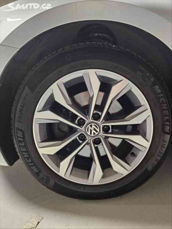 Volkswagen Passat 2,0 B8 Variant 110kw ACC, DigiCock - foto 5