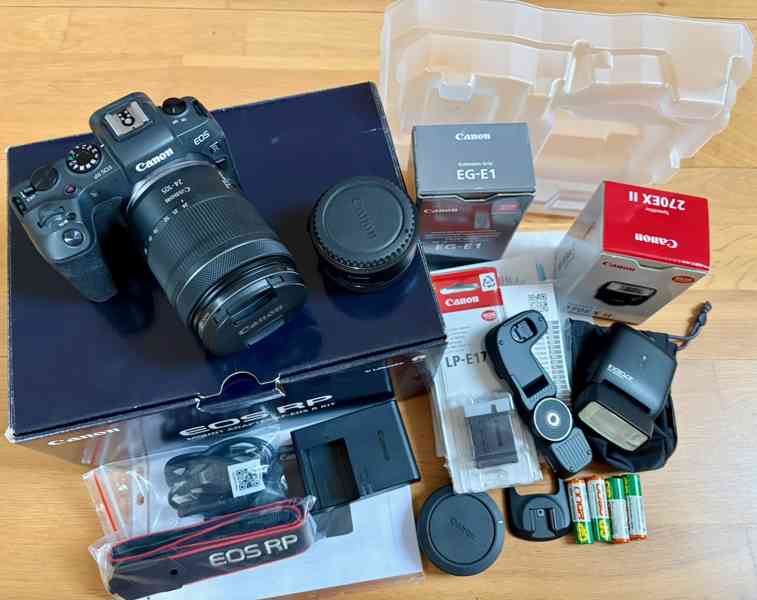 Canon EOS RP full frame + RF 24–105 mm, příslušenství