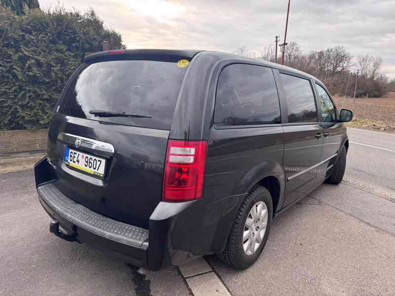 Chrysler Dodge Grand Caravan 3,8 LPG RT 2008 - foto 4