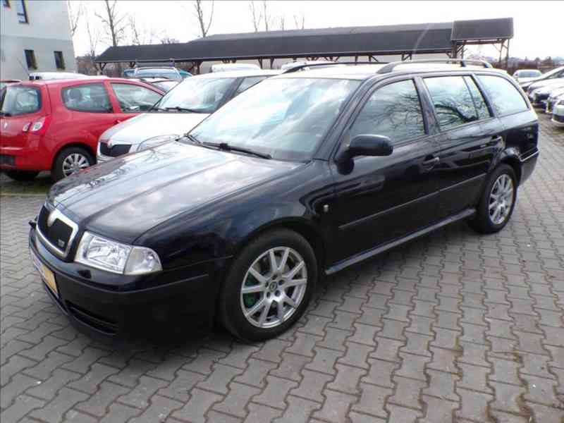 Škoda Octavia 1,8 RS-TURBO 132 kW XENONY - foto 2