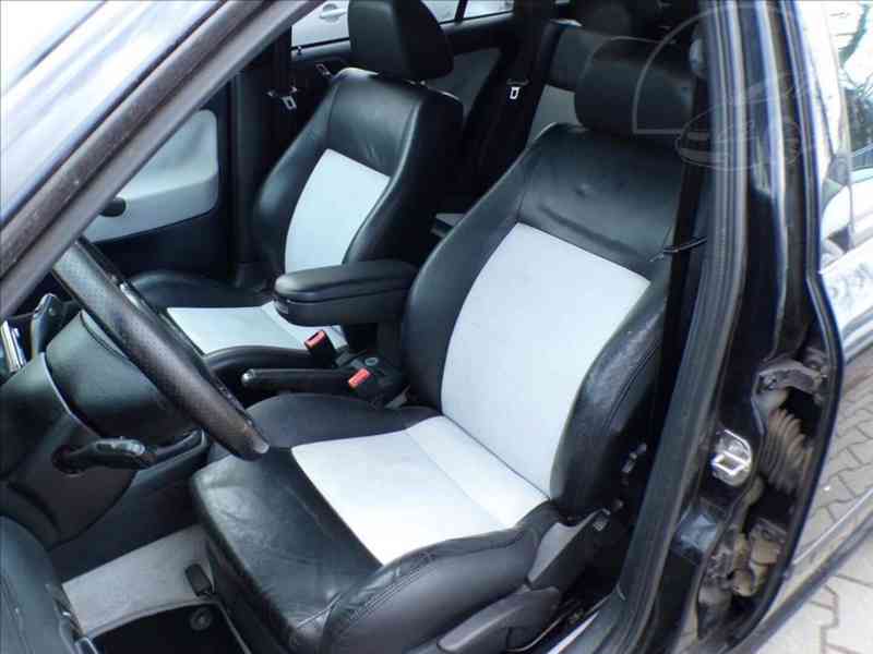 Škoda Octavia 1,8 RS-TURBO 132 kW XENONY - foto 7