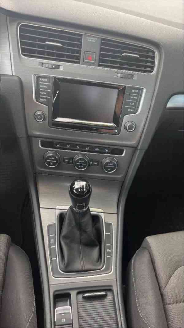 Volkswagen Golf 1,4   TSI, 90 kW, r.v. 11/2013 - foto 5