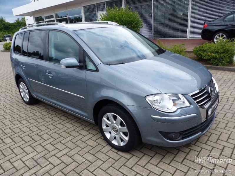Volkswagen VW Touran 1.9 TDI Highline - foto 1