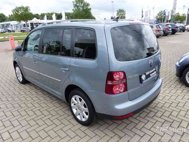 Volkswagen VW Touran 1.9 TDI Highline - foto 3