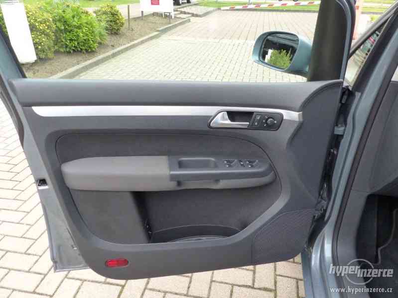 Volkswagen VW Touran 1.9 TDI Highline - foto 7