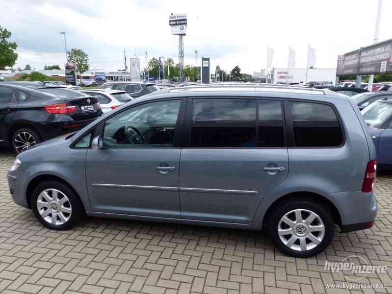 Volkswagen VW Touran 1.9 TDI Highline - foto 12