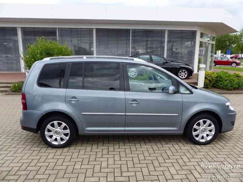 Volkswagen VW Touran 1.9 TDI Highline - foto 17