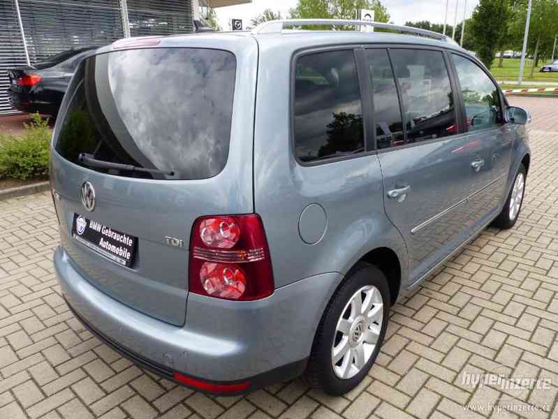 Volkswagen VW Touran 1.9 TDI Highline - foto 18