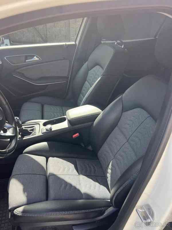 Mercedes-Benz GLA 180 - foto 4