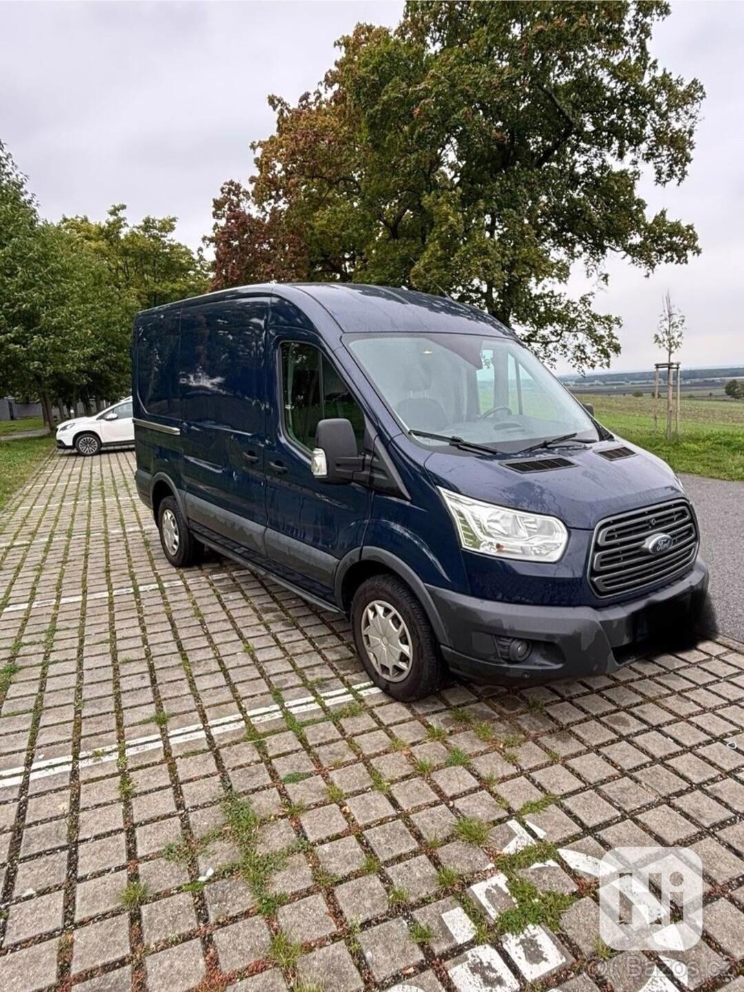 Ford Transit - foto 1