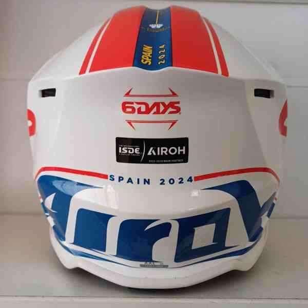 Motokrosová přilba Airoh Wraaap SPAIN GLOSS - foto 6