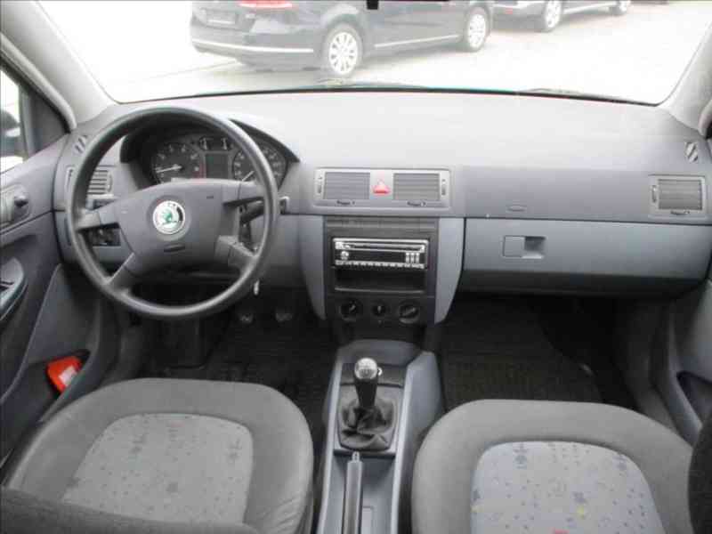 Škoda Fabia 1,2 HTP 12V - foto 5