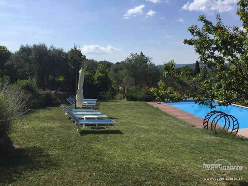 Toskánsko-Dům s bazénem, zahrada v okolí Sieny, klidné místo - foto 6