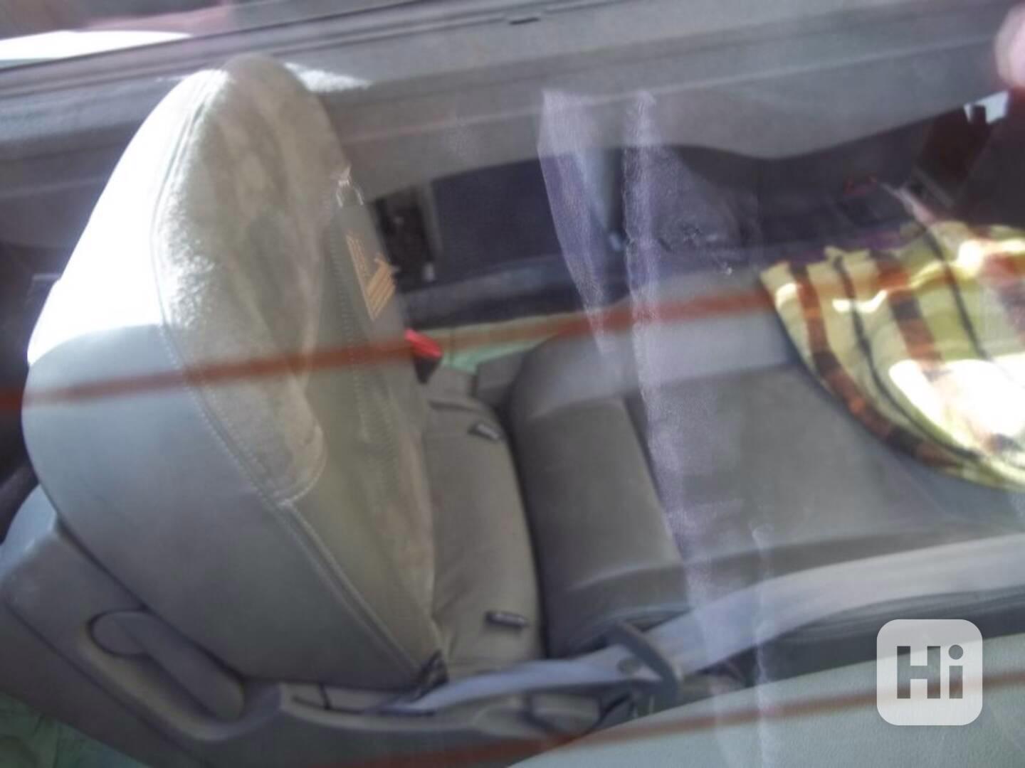 Zadní přídavná sedačka do Renault Espace IV. - foto 1