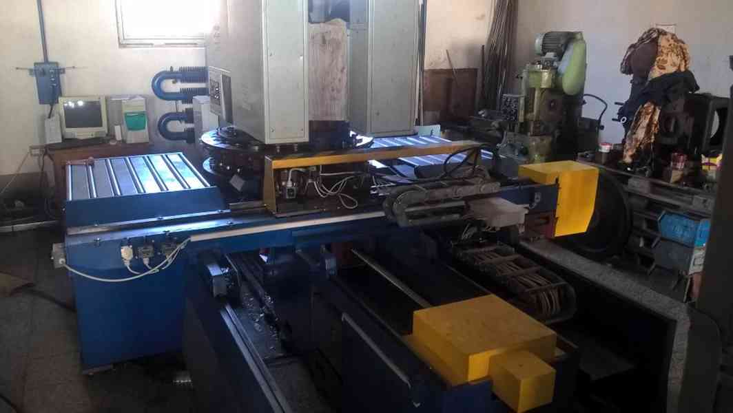 Použitý vysekávací lis TGRJ 25 NC, r. v. 1990 - foto 2