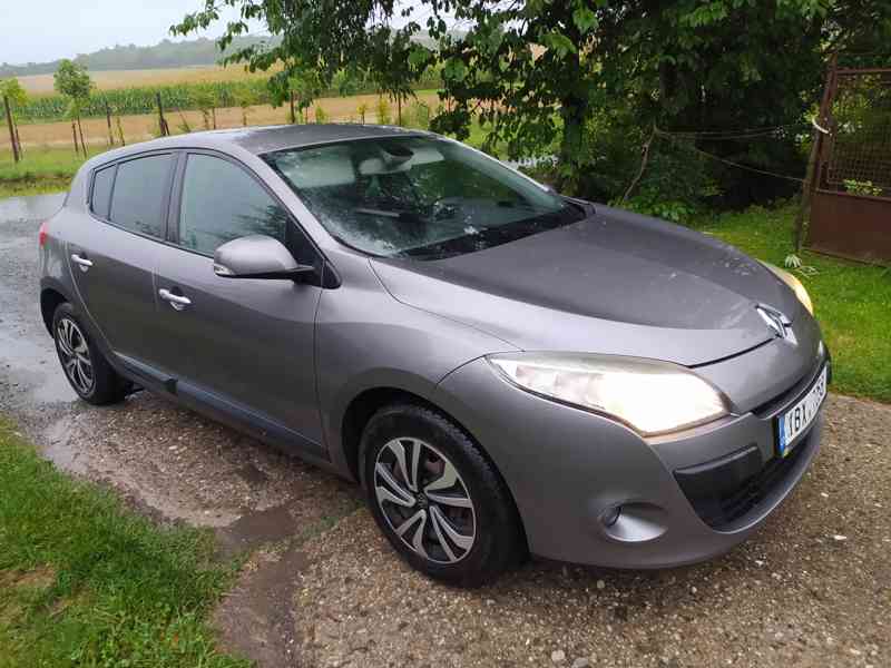 RENAULT MEGANE 2010 1.5HB  - foto 1