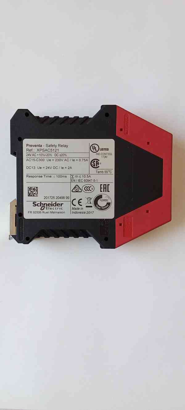 Bezpečnostní relé Schneider XPSAC5121 Stav: použité, výborný - foto 4