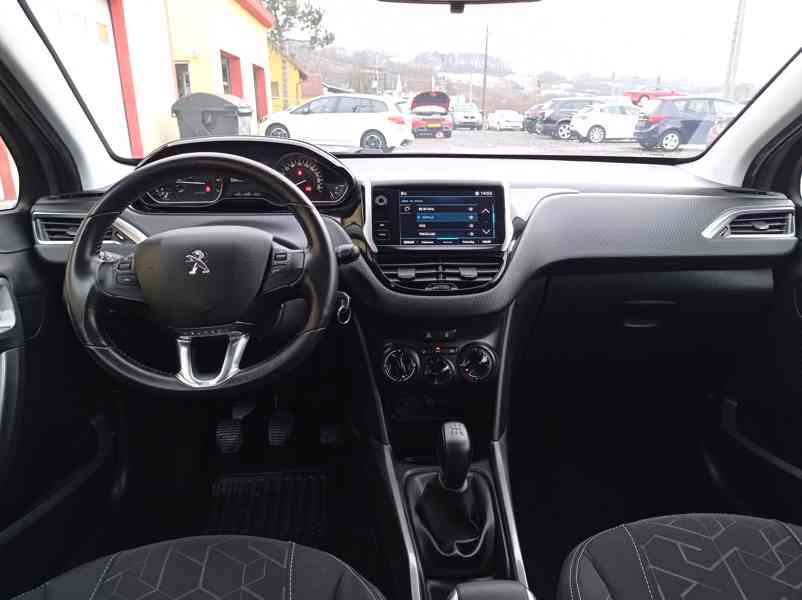 Peugeot 2008 1.2i PureTech/1Maj/ServKniha - foto 20