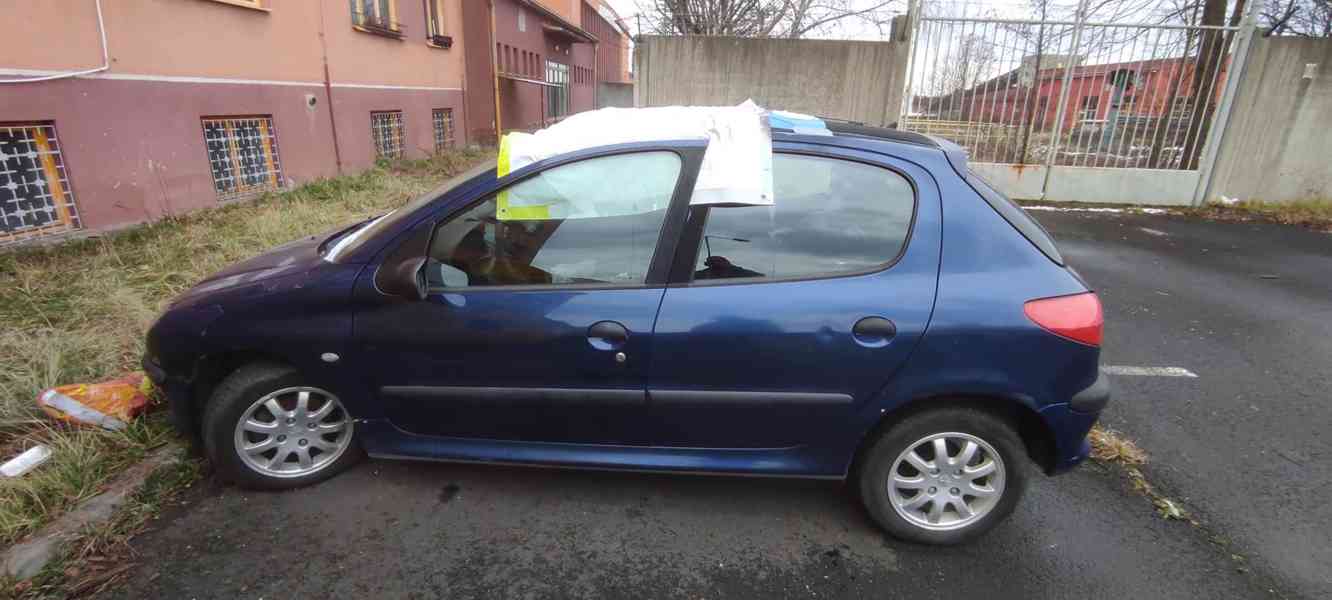 Peugeot 206. 1.9 atmosféra - foto 11