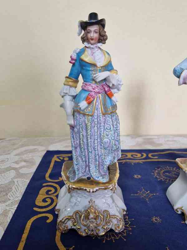 Vzácné párové sošky Kavalír a Dáma Praha Biedermeier - foto 3