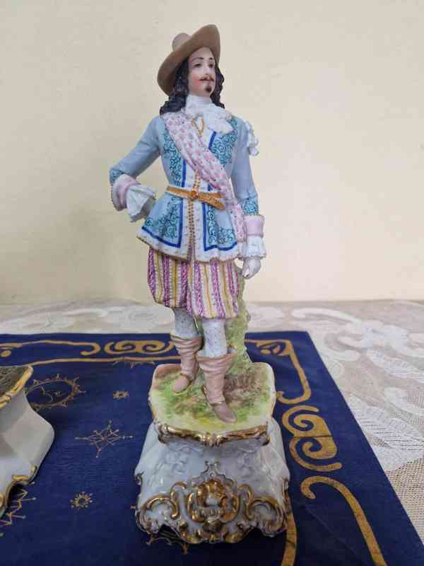 Vzácné párové sošky Kavalír a Dáma Praha Biedermeier - foto 2