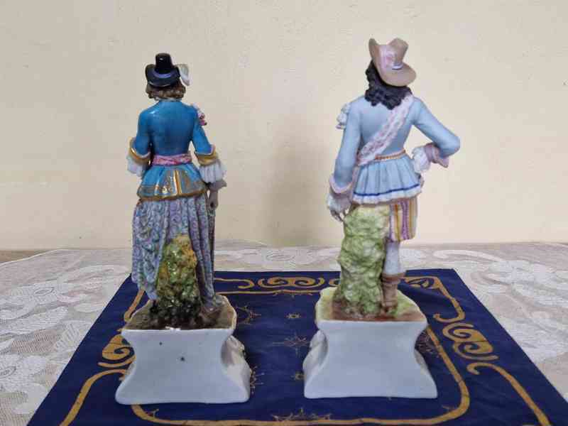 Vzácné párové sošky Kavalír a Dáma Praha Biedermeier - foto 6