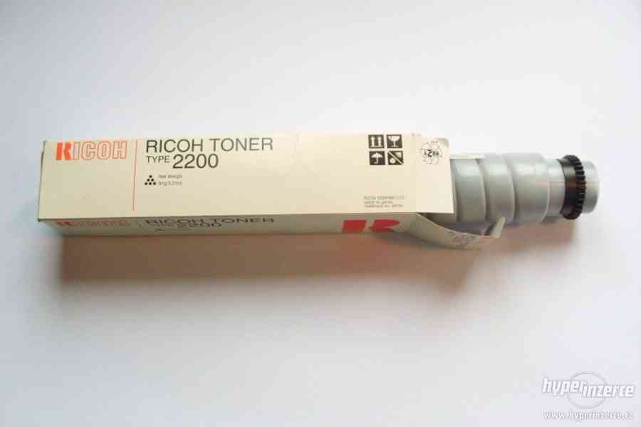 Toner Ricoh 889776 Typ 2200, originál - foto 1