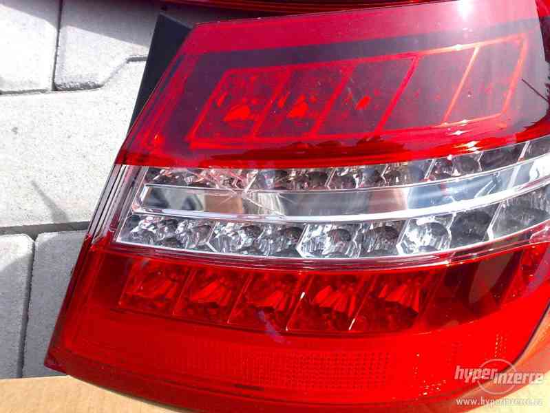 Mercedes Zadní Led Světla.Modul Navi Becker + 8´Display. - foto 2