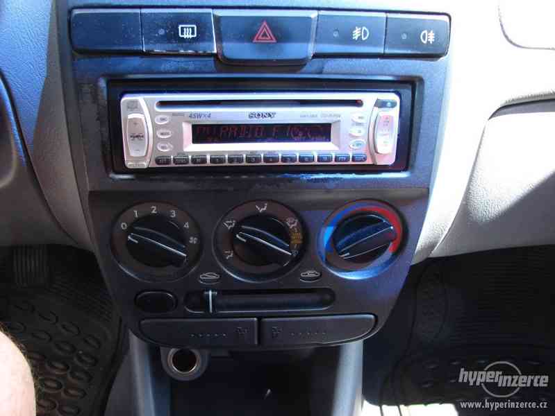 Hyundai Accent 1.5 GRDI r.v.2003 - foto 8