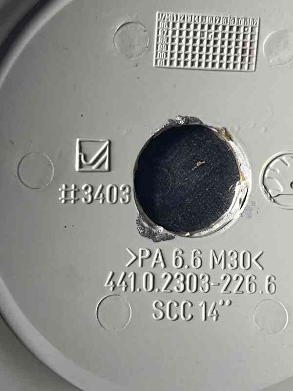 Pokličky šesticípé elektrony BORBET FELICIA 3ks - foto 10