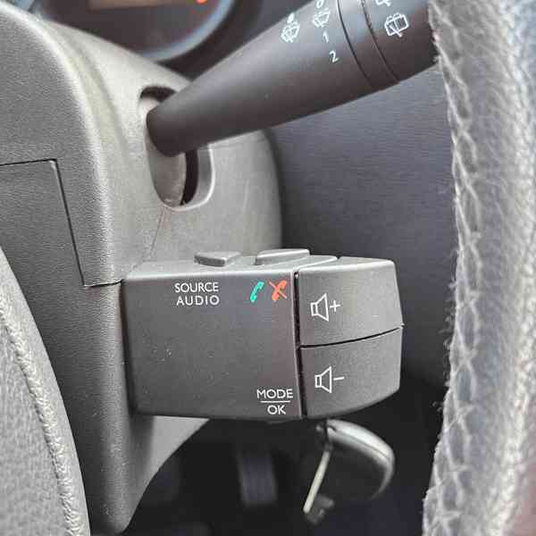 Dacia lodgy stepway 7 míst - foto 16