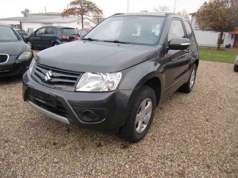 Suzuki Grand Vitara 2.4i Comfort benzín 124kw - foto 3