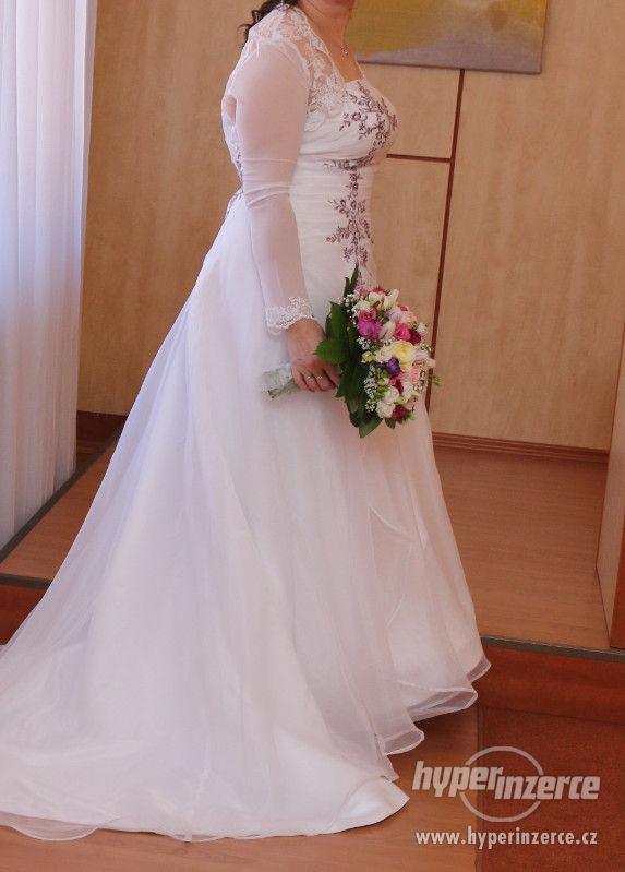 Svatební šaty - foto 2