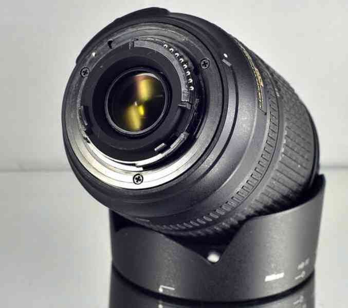 NIKON AF-S DX NIKKOR 18-105mm 1:3.5-5.6 G ED VR - foto 4