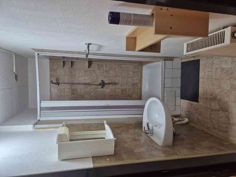 Pronájem bytu 1+kk v Jinočanech u Prahy 5 - foto 3