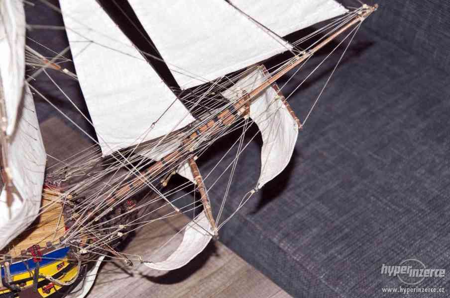 Dřevěný model historické plachetnice San Ildefonso - foto 9