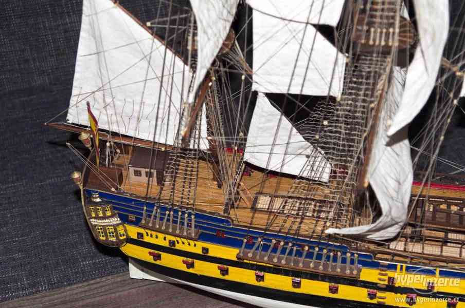 Dřevěný model historické plachetnice San Ildefonso - foto 10