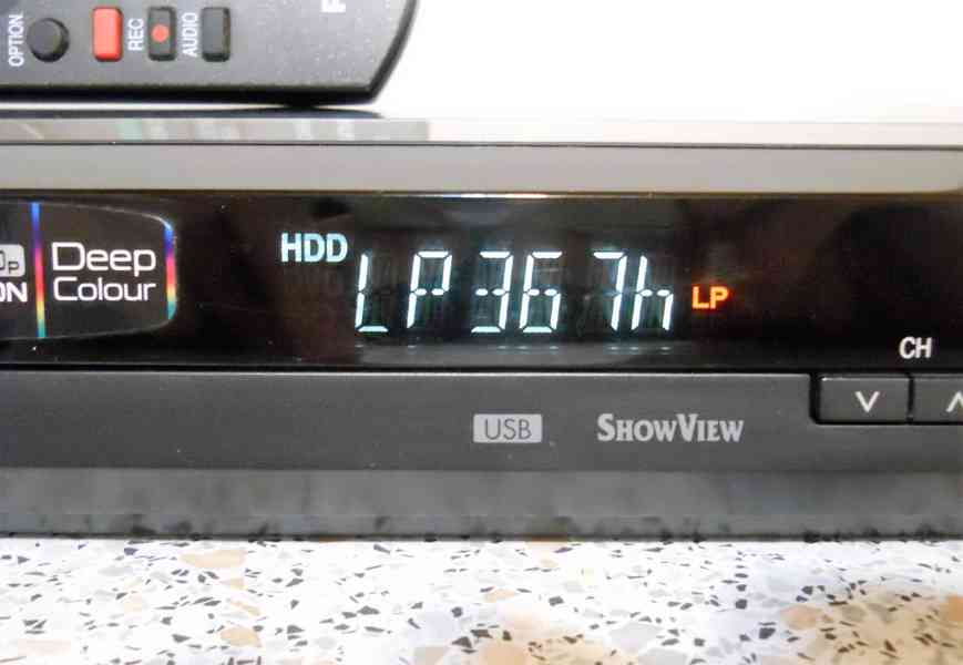 DVD rekordér Panasonic DMR-EX88 - foto 4