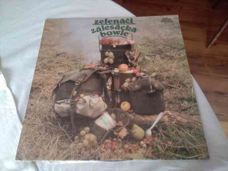 LP deska  Zelenáči - Zálesácká bowle - trampské písně - foto 1