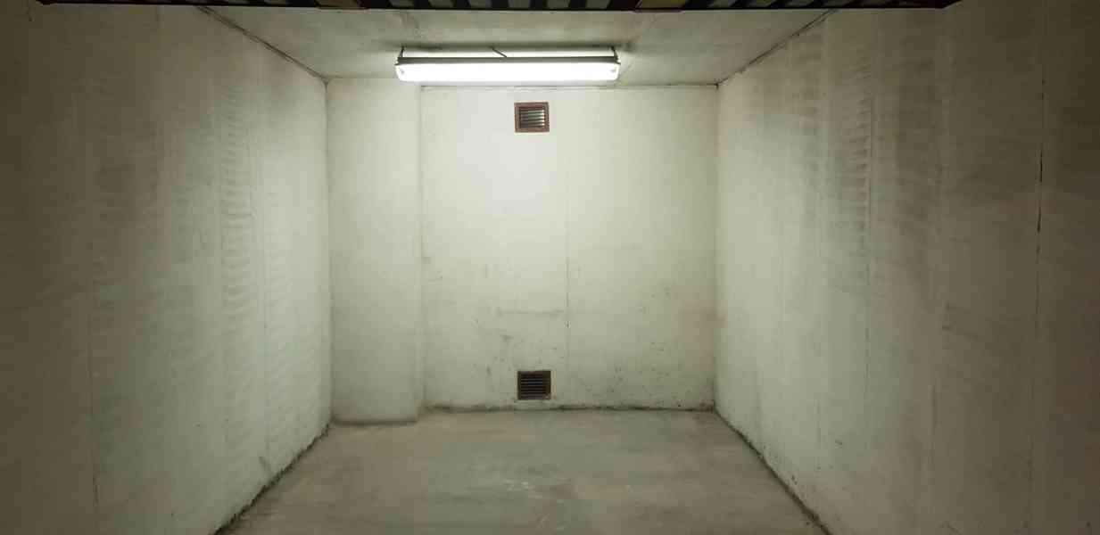 Pronájem garáže  - foto 2