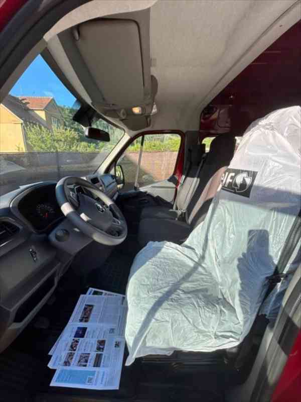 Renault Master L3H2,7míst ,110kw, r.v. 6/2024 - foto 6