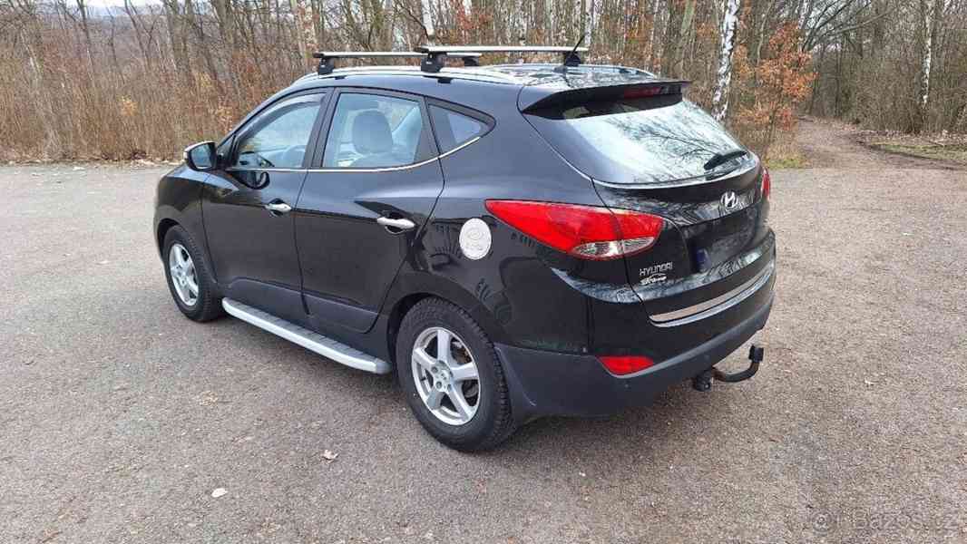Hyundai ix35 1,6   naj. 91100km - foto 5