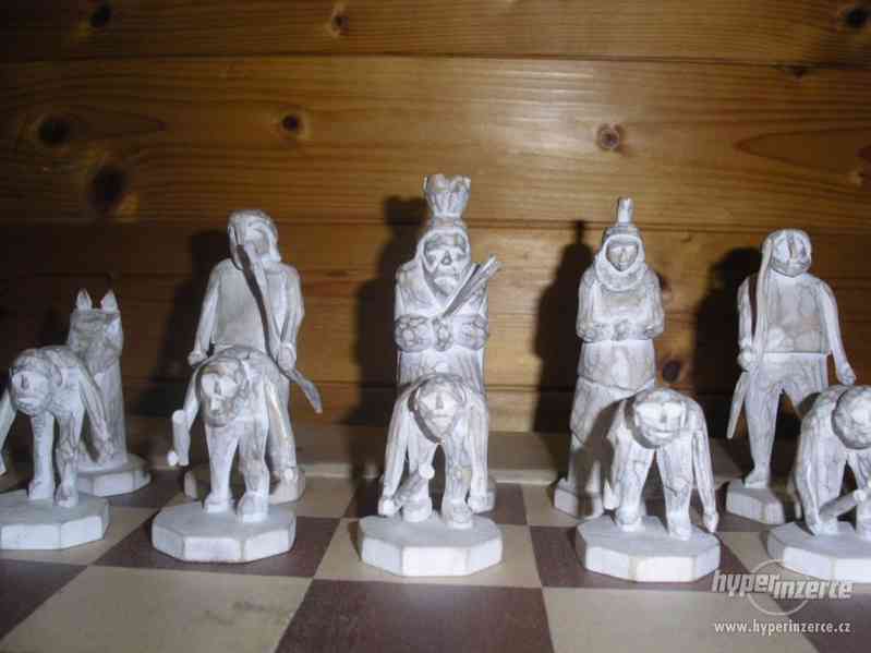 Luxusní a ručně vyráběná šachovnice - foto 13