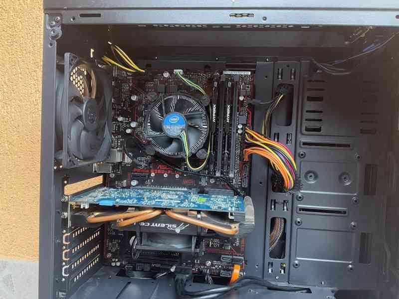 Kompletní počítač + Klávesnice a myš + Monitor - foto 7
