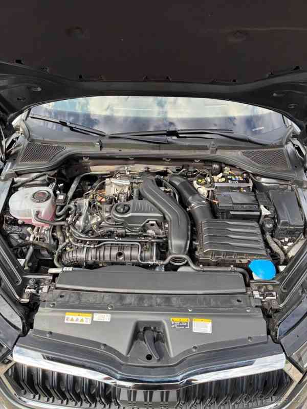 Škoda Octavia 1,5   Exclusive selection - foto 4